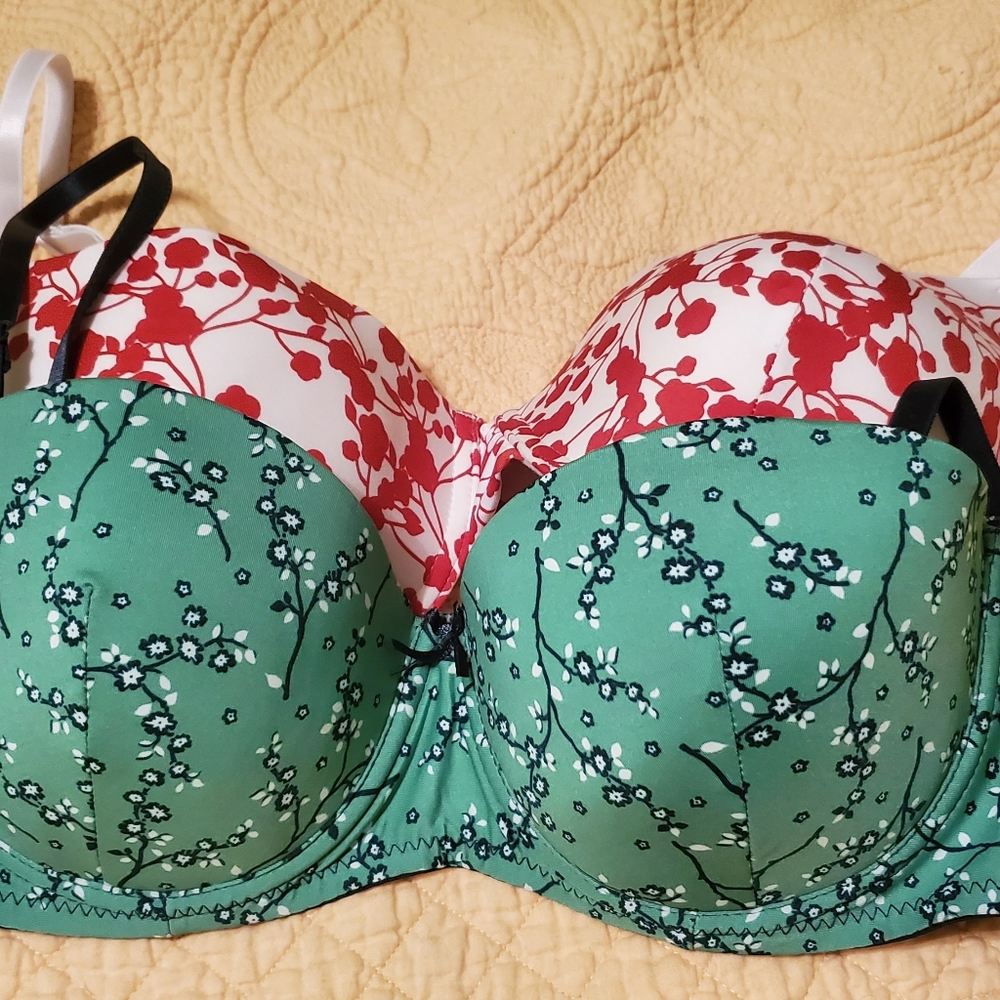 Bra Set, size 36D New T-shirt Style Patterned